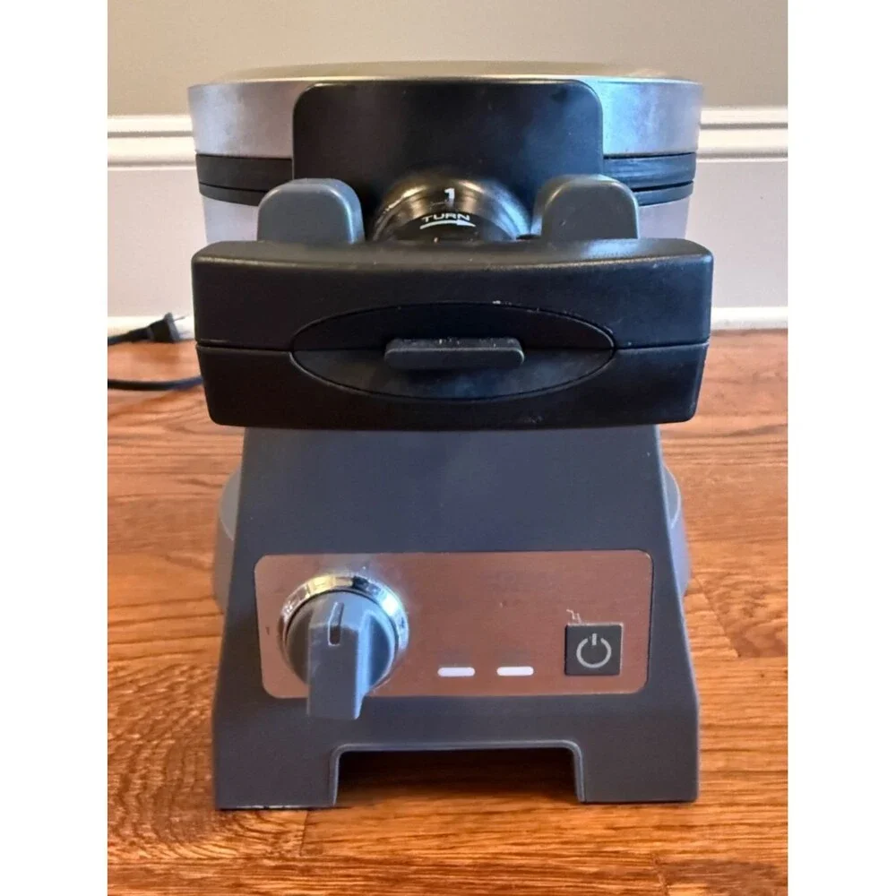 CRUX® Artisan Series Double Rotating Belgium Waffle Maker  GH-6200A Gray